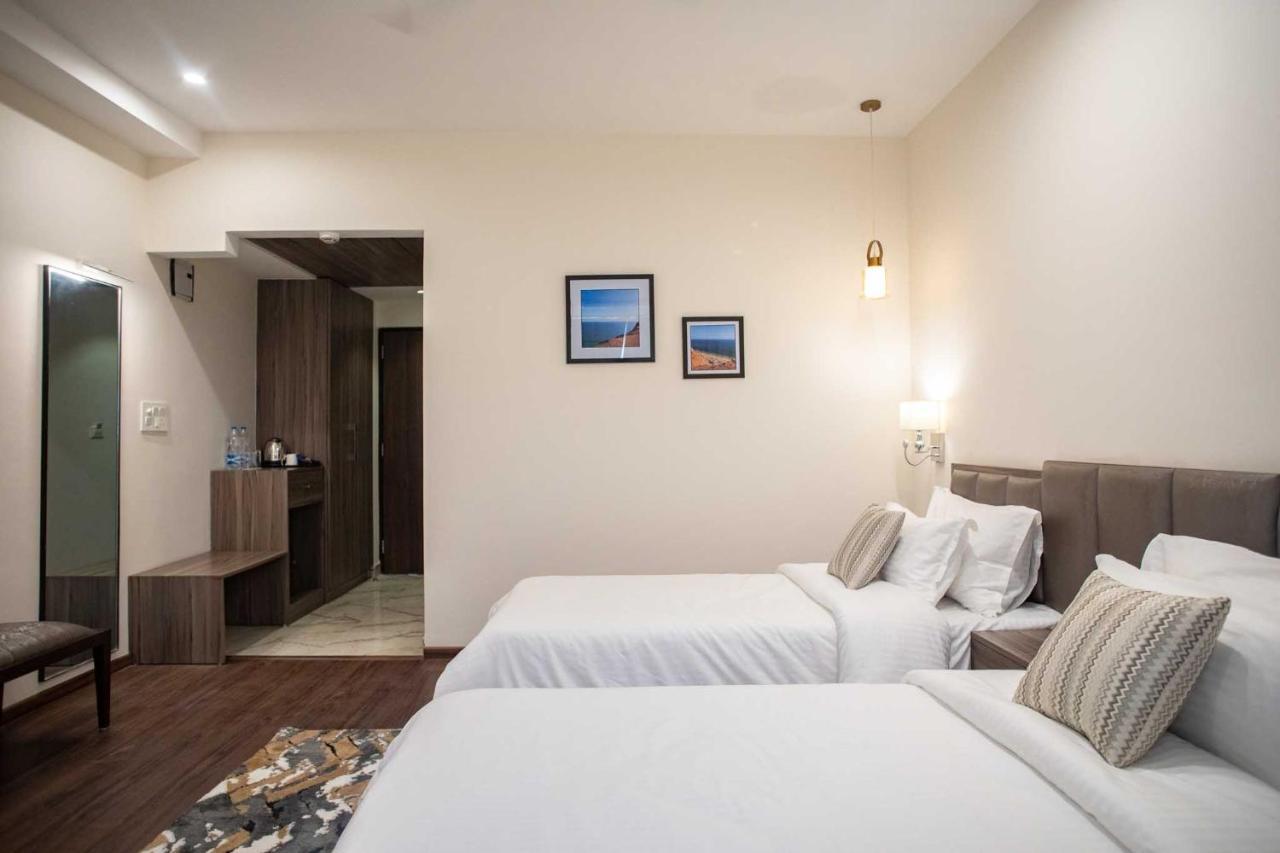 Hotel Alaya Dehradun Luaran gambar