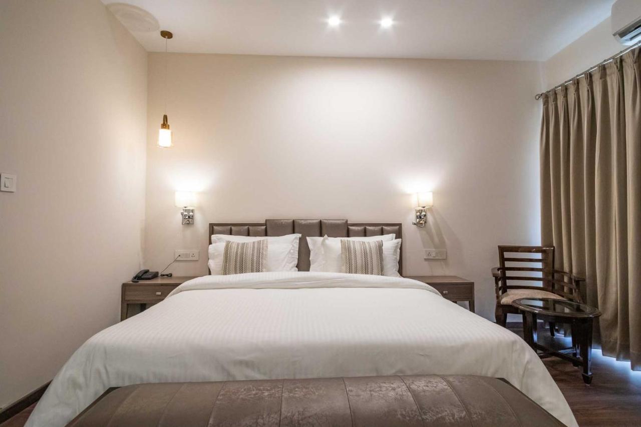 Hotel Alaya Dehradun Luaran gambar