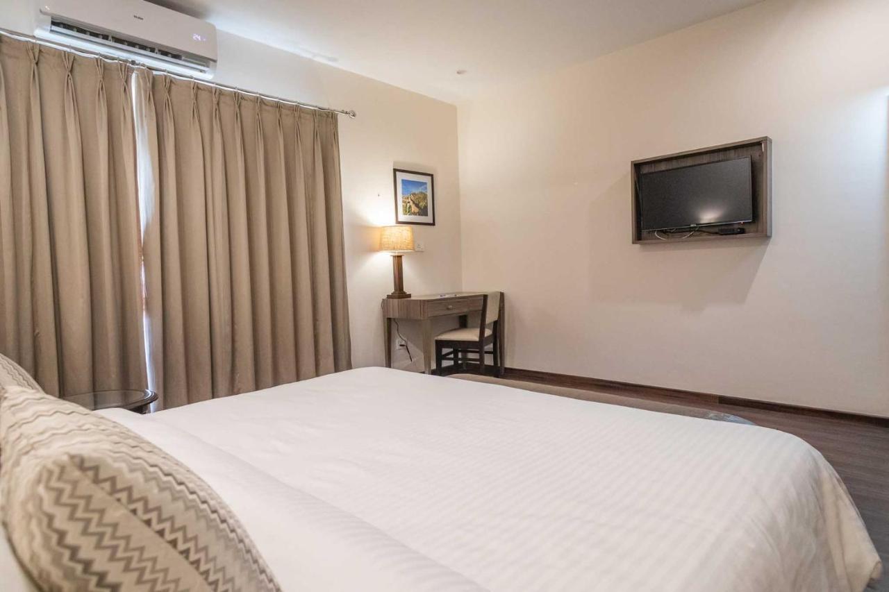 Hotel Alaya Dehradun Luaran gambar