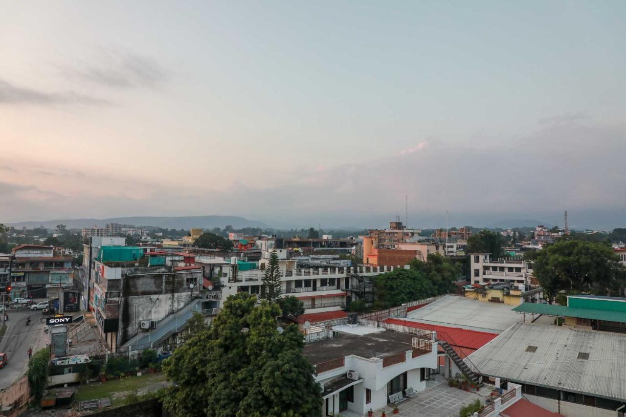 Hotel Alaya Dehradun Luaran gambar