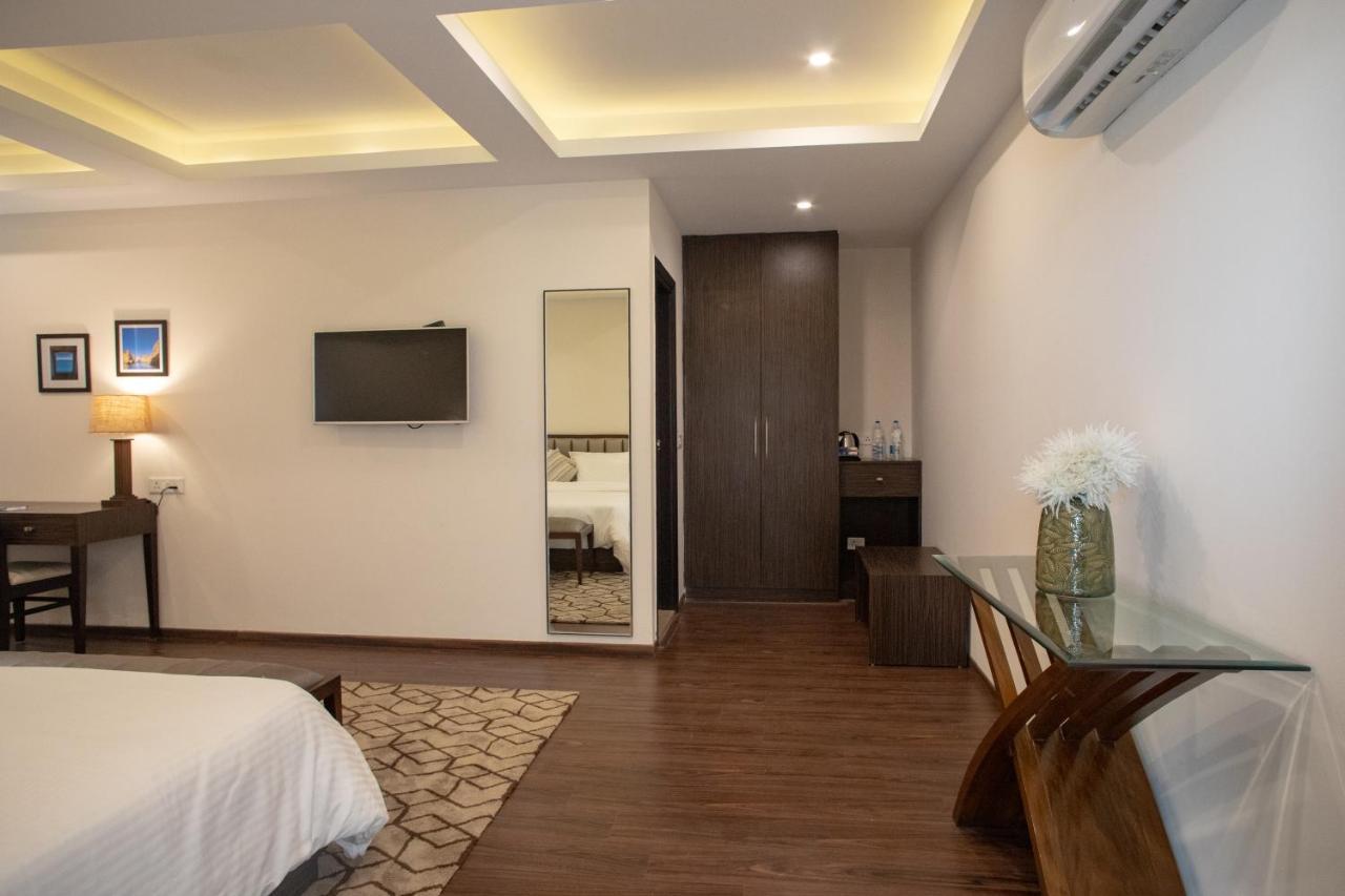 Hotel Alaya Dehradun Luaran gambar