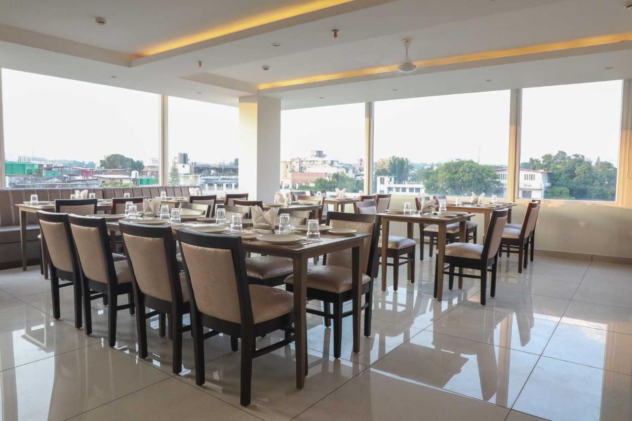 Hotel Alaya Dehradun Luaran gambar