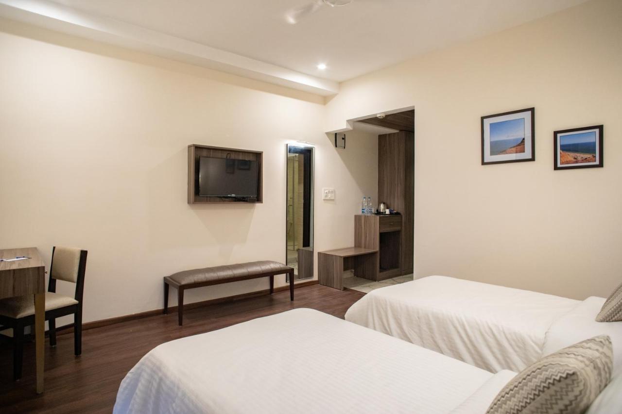 Hotel Alaya Dehradun Luaran gambar
