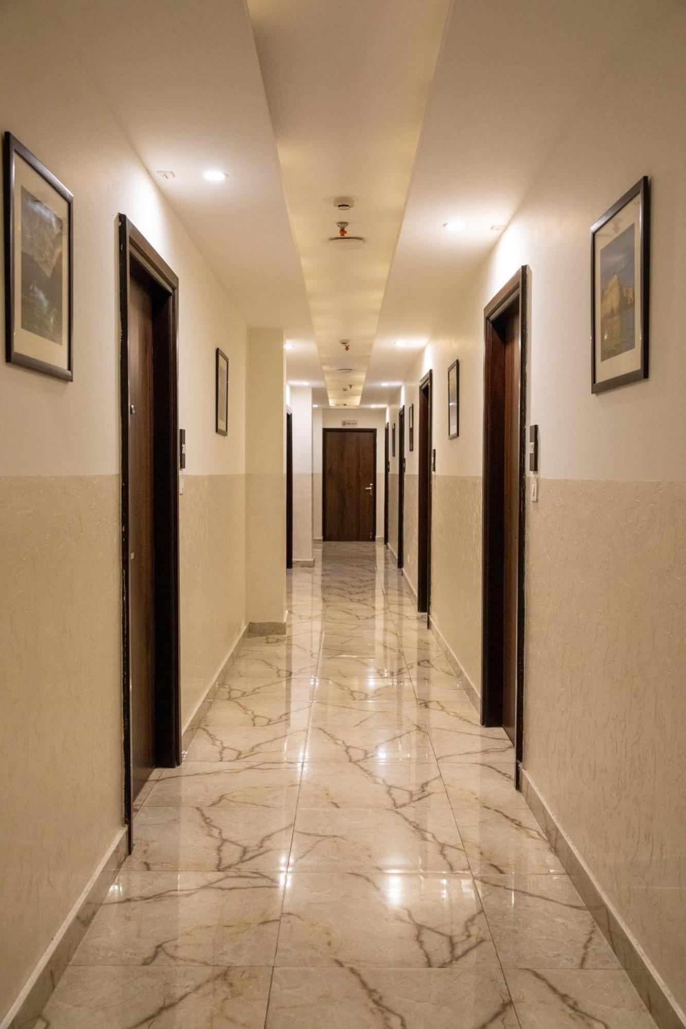 Hotel Alaya Dehradun Luaran gambar