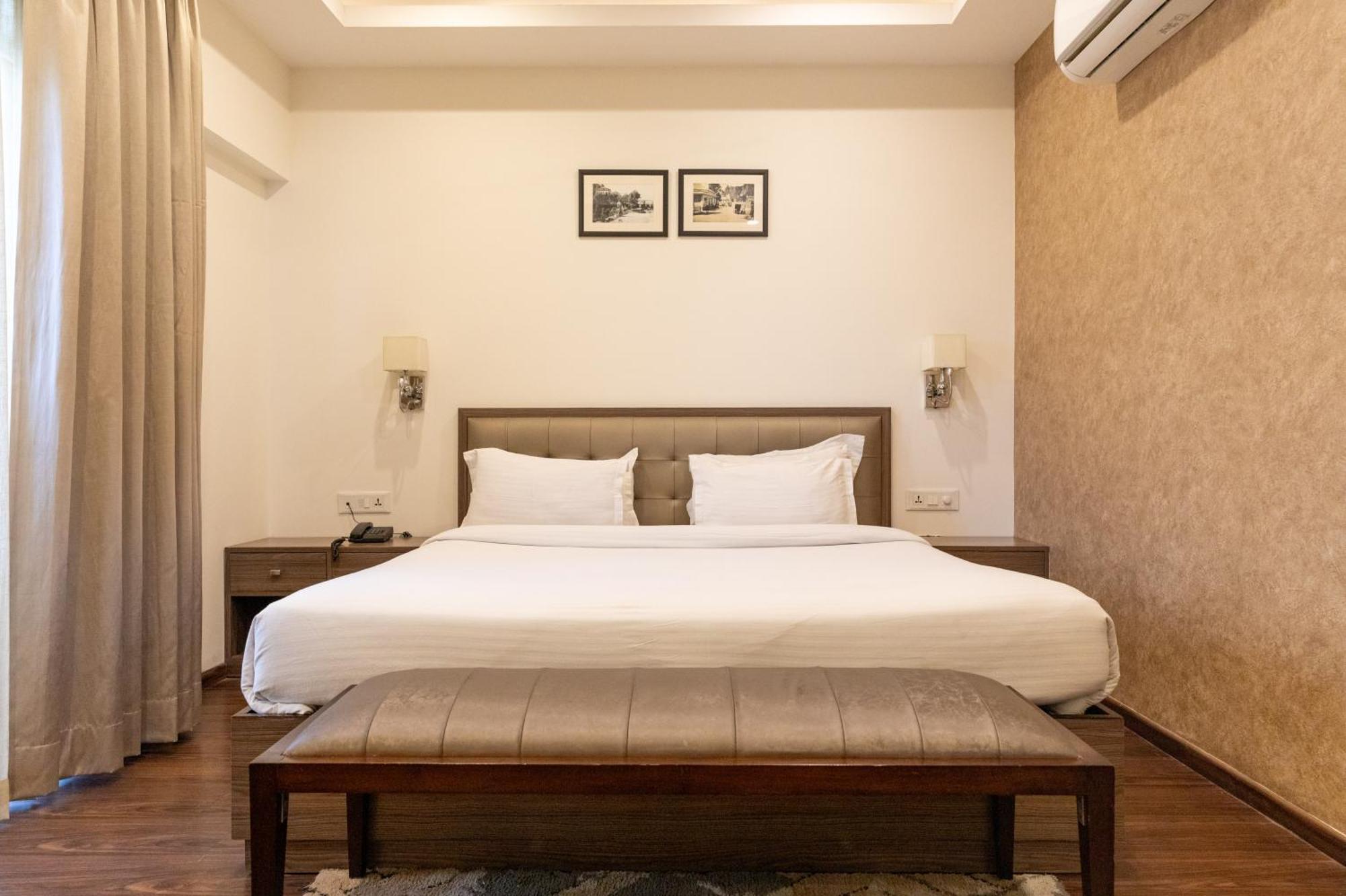 Hotel Alaya Dehradun Luaran gambar